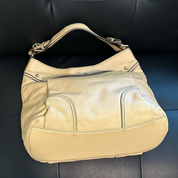 Authentic MCM Pale Yellow Pebbled Leather Studded Logo Motifs Shoulder Bag - Picture 5 of 15